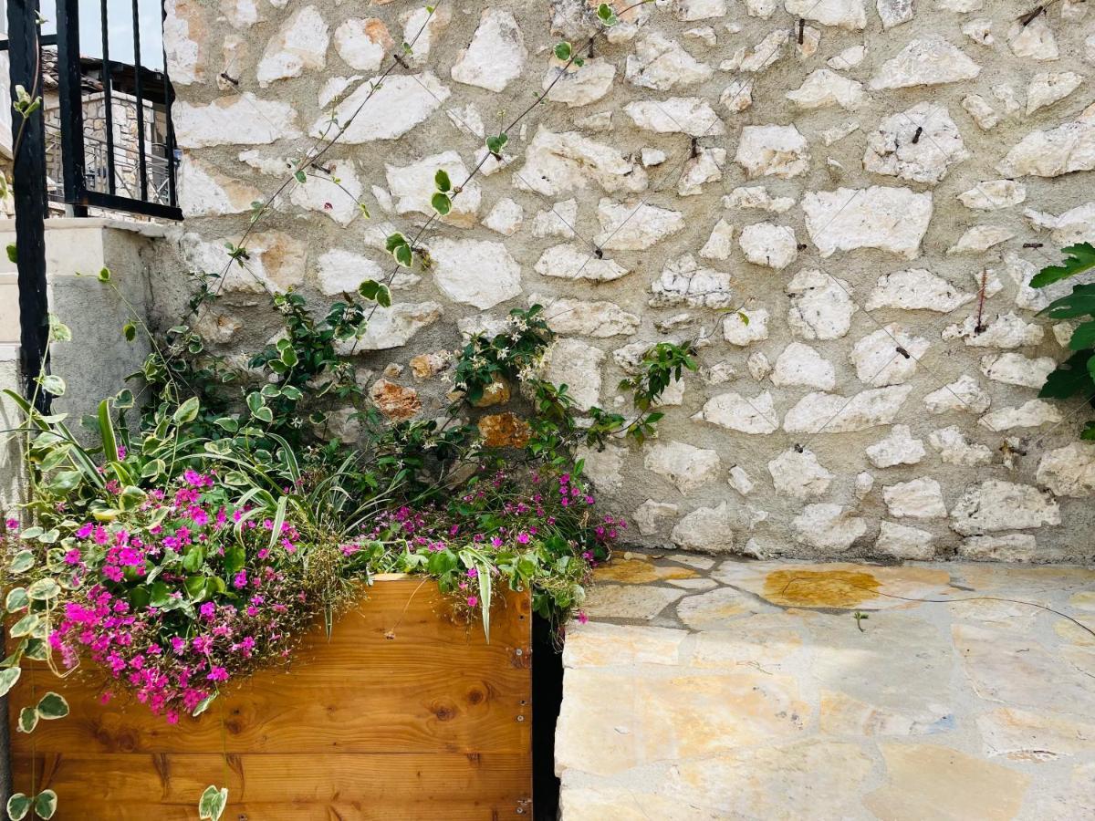 Mpolanos Guesthouse Химар Екстериор снимка